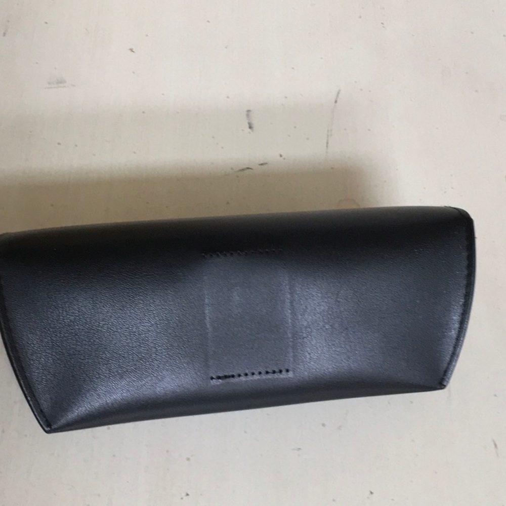 Ray Ban Case! - Picture 2 of 3